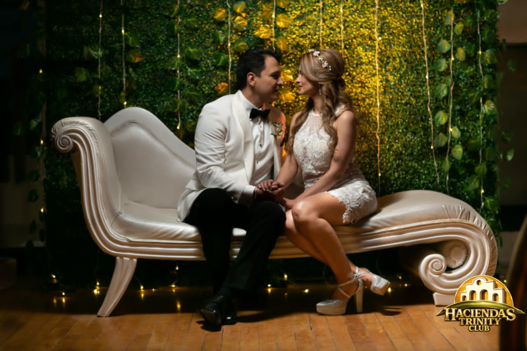 Celebración de matrimonio campestre en los salones de El Centro de Convenciones.